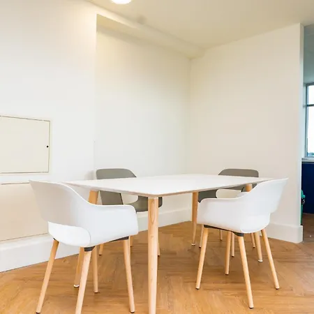 Refurbished Ensuite With Shared Kitchen At Montrose In *